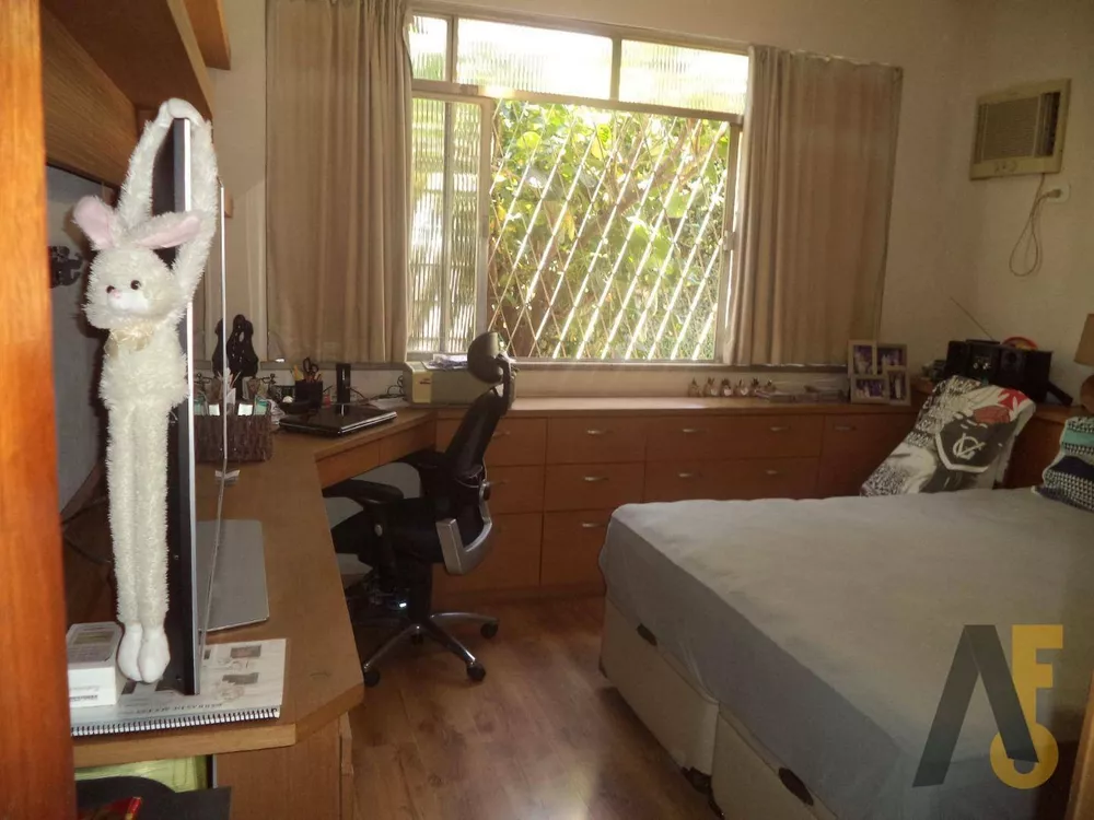 Casa, 2 quartos, 252 m² - Foto 1