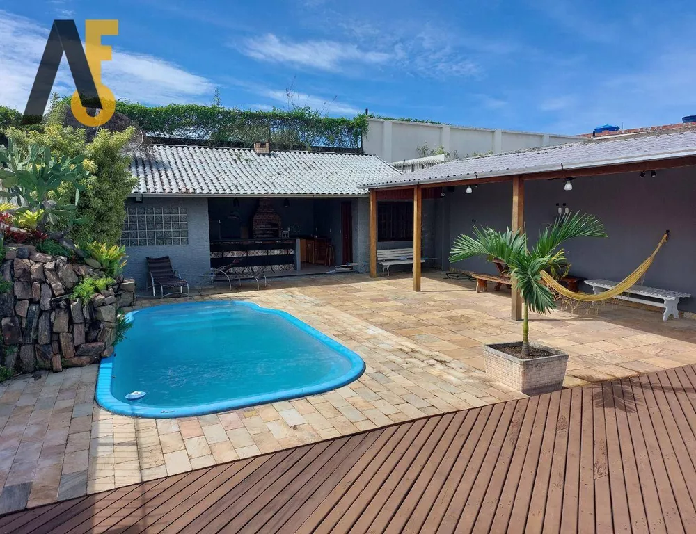 Casa de Condomínio à venda com 5 quartos, 456m² - Foto 1