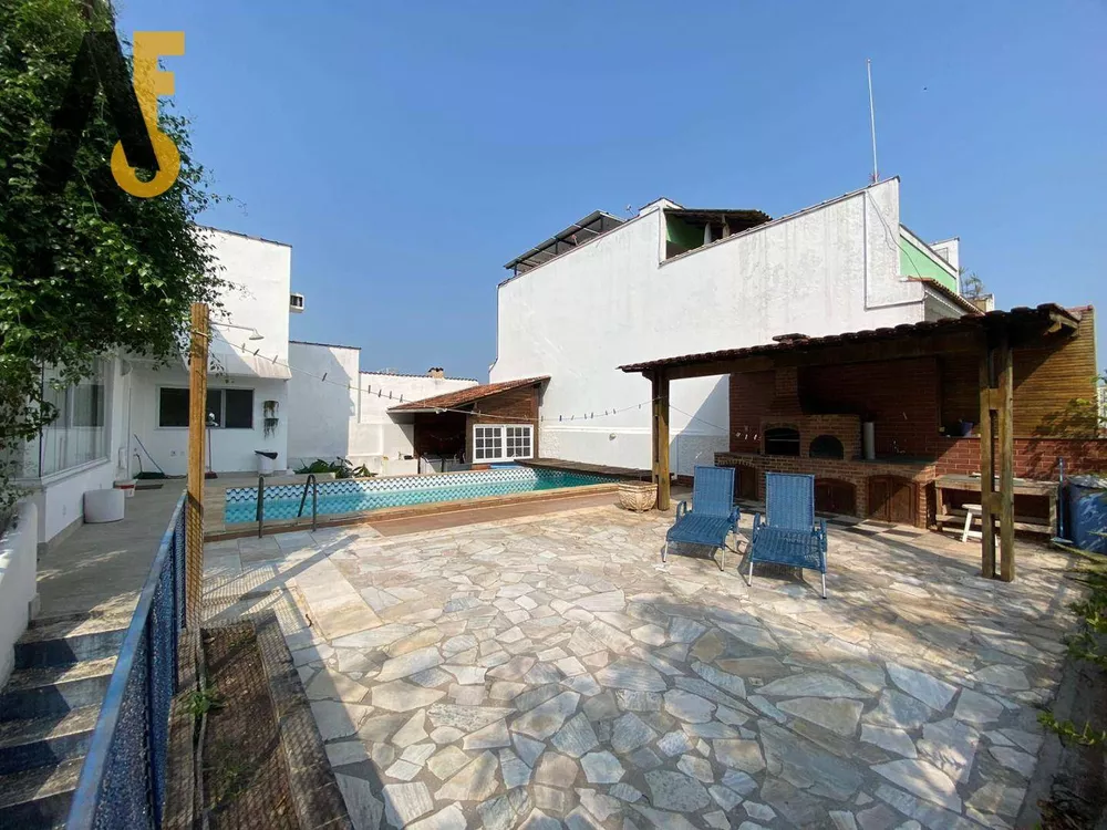 Casa, 4 quartos, 318 m² - Foto 28