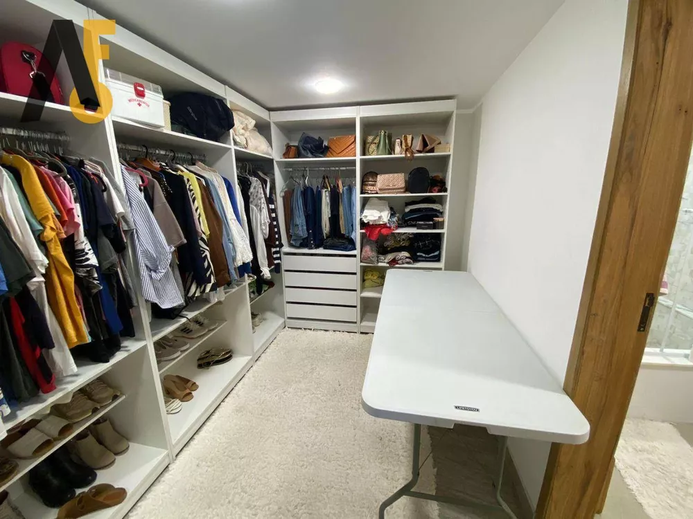 Casa, 4 quartos, 318 m² - Foto 22