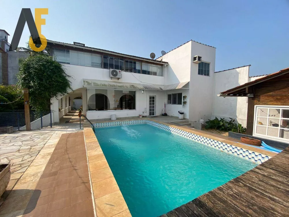 Casa, 4 quartos, 318 m² - Foto 26