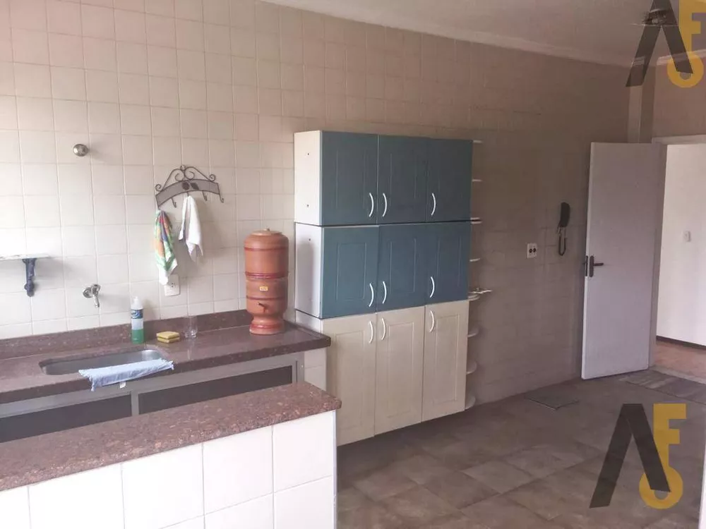 Apartamento à venda com 2 quartos, 85m² - Foto 2