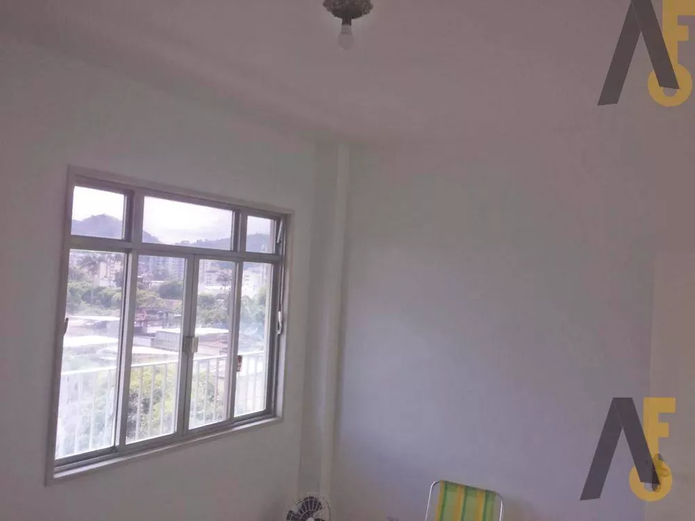 Apartamento à venda com 2 quartos, 85m² - Foto 7