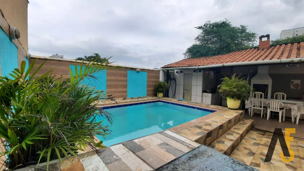 Casa de Condomínio, 4 quartos - Foto 1