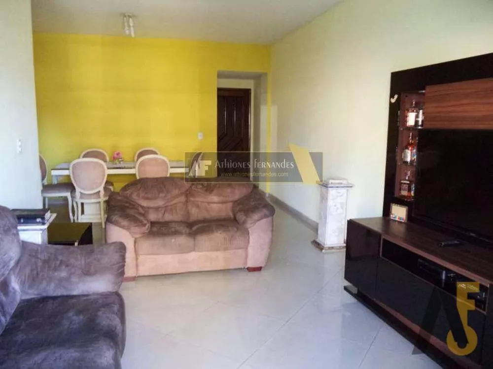 Apartamento à venda com 3 quartos, 96m² - Foto 2