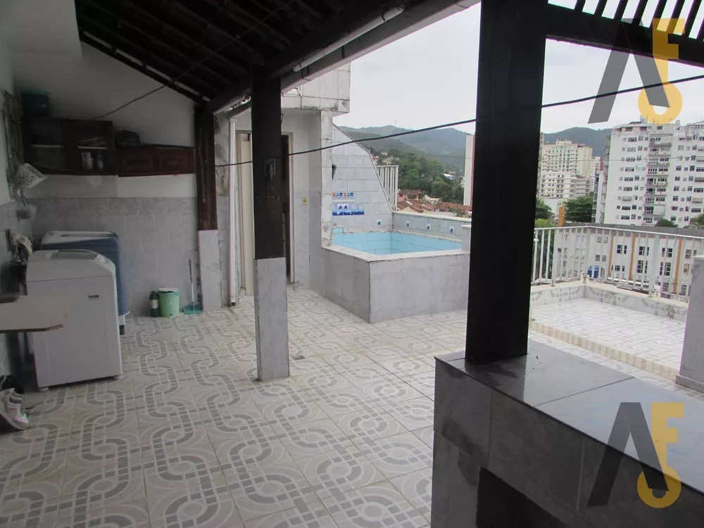 Cobertura, 3 quartos, 195 m² - Foto 4