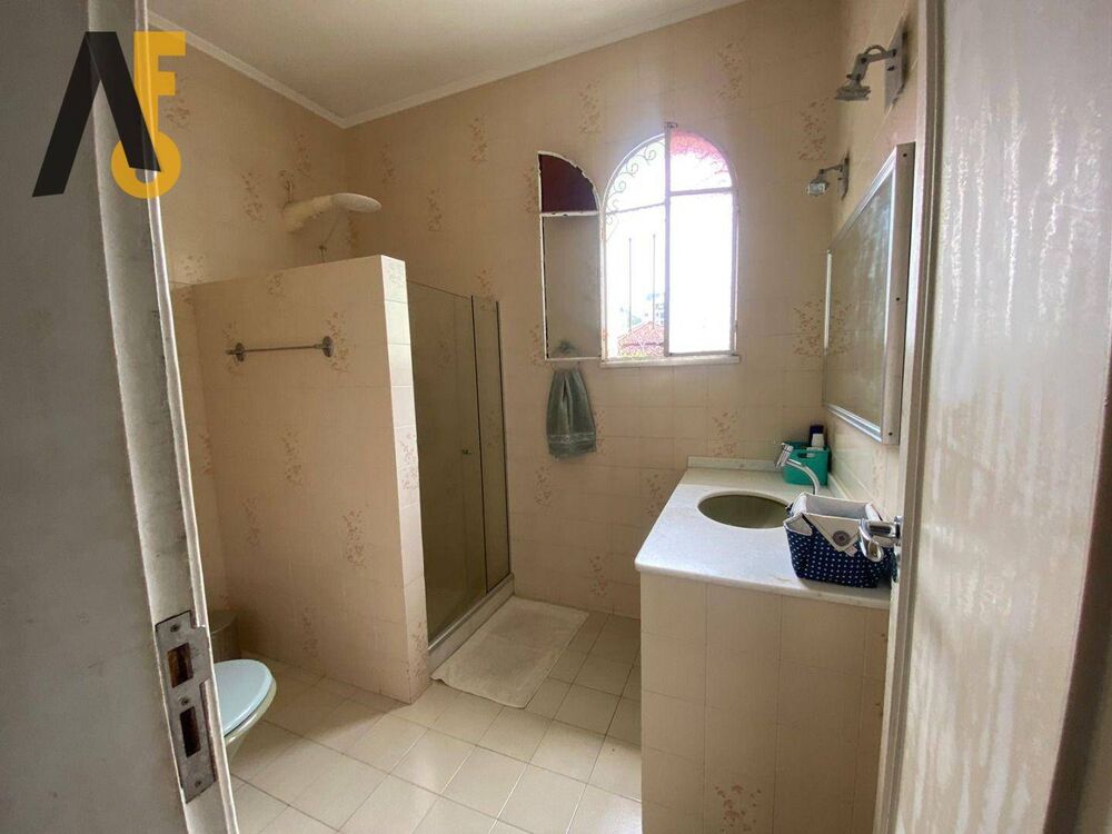 Casa, 3 quartos, 236 m² - Foto 3