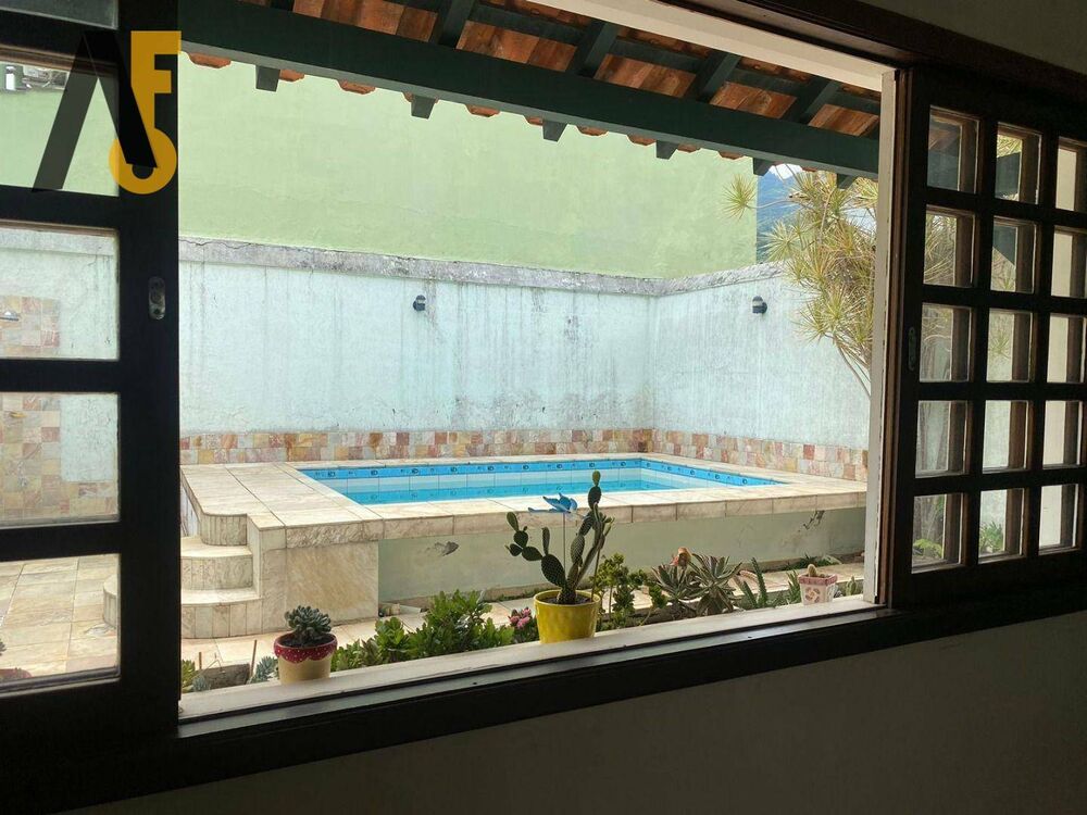 Casa, 3 quartos, 236 m² - Foto 6