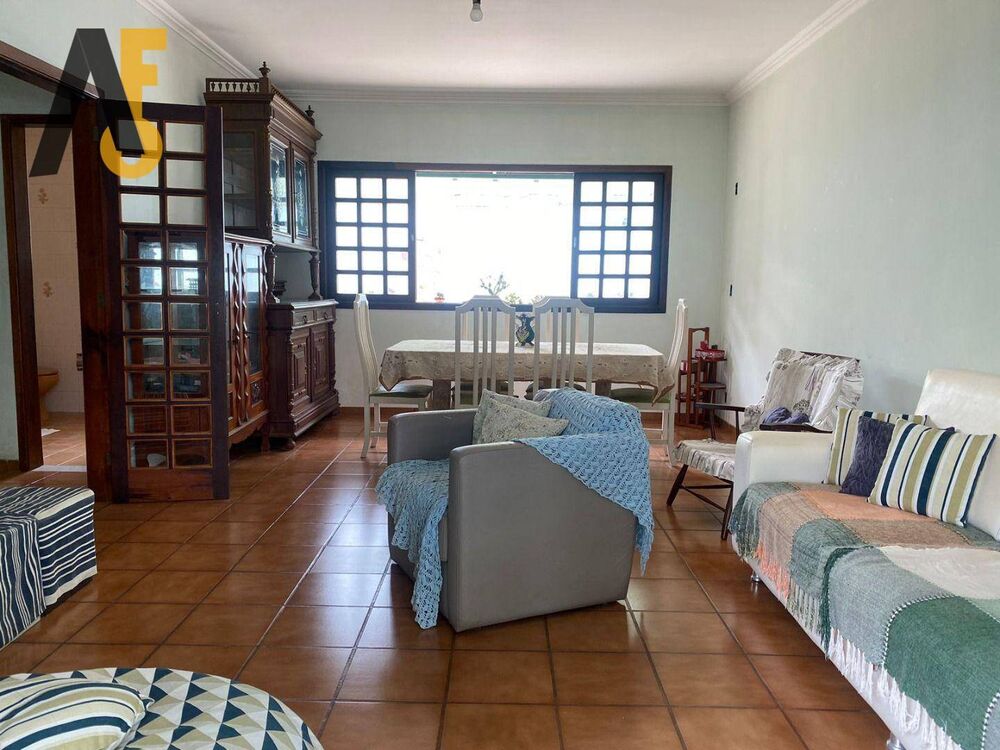 Casa, 3 quartos, 236 m² - Foto 4