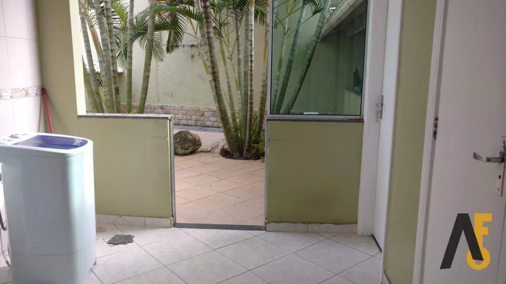 Casa, 5 quartos, 236 m² - Foto 11