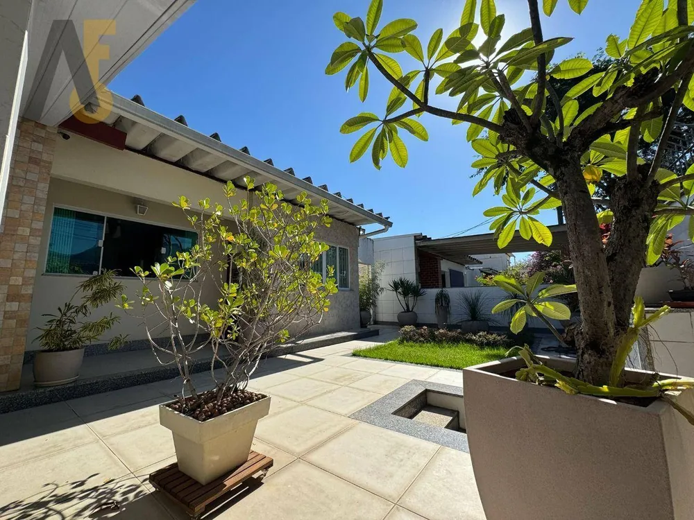 Casa, 3 quartos, 162 m² - Foto 2