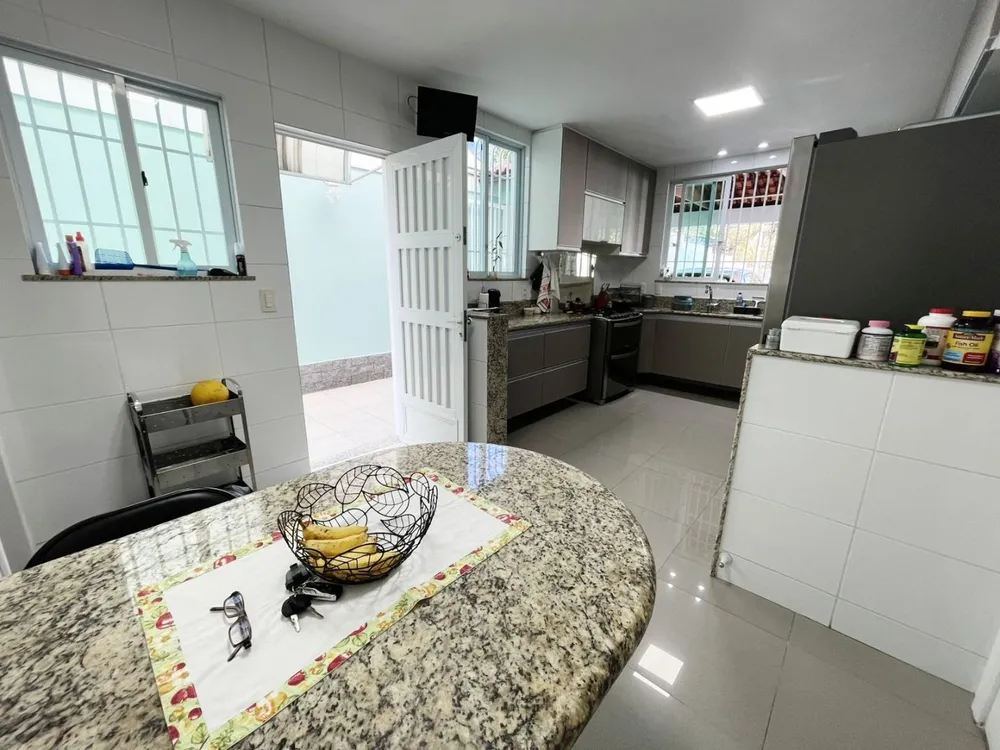 Casa, 5 quartos, 305 m² - Foto 16