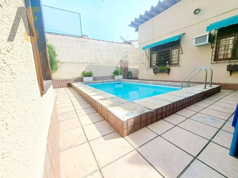 Casa, 2 quartos, 156 m² - Foto 1