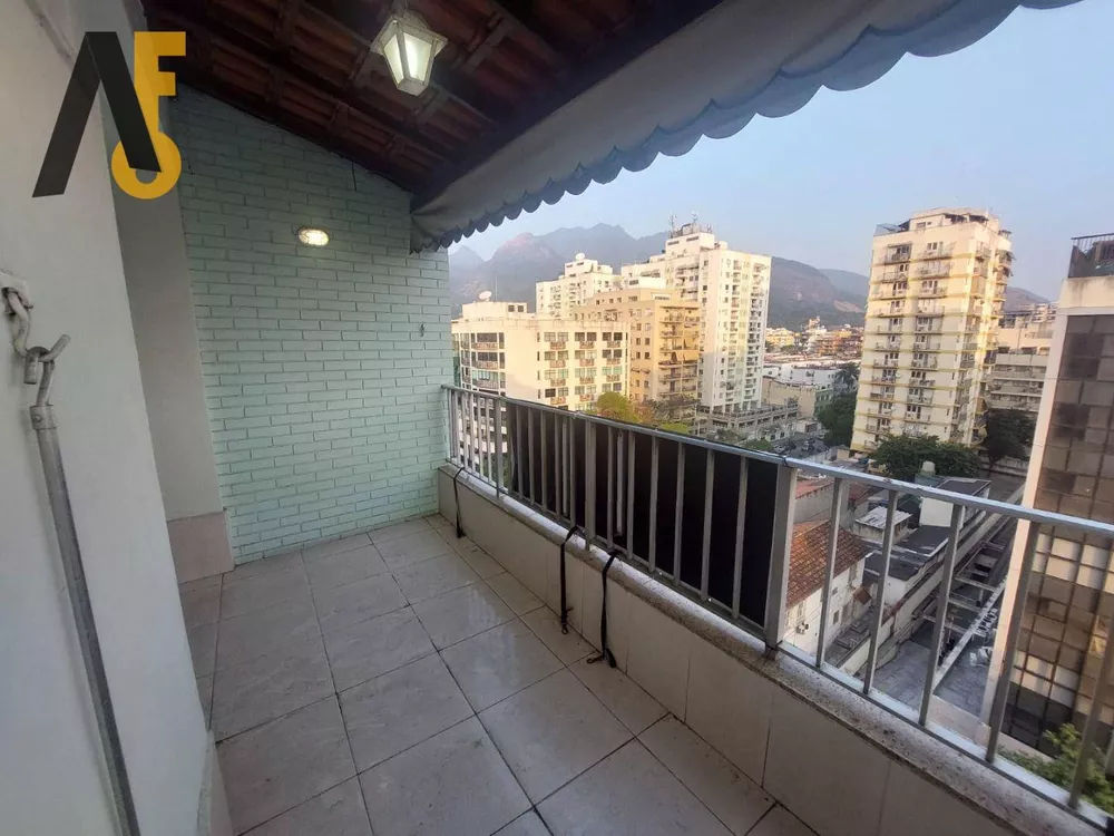 Apartamento à venda com 2 quartos, 72m² - Foto 4