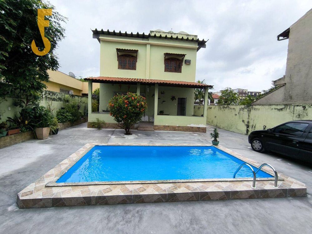 Casa, 3 quartos, 299 m² - Foto 1
