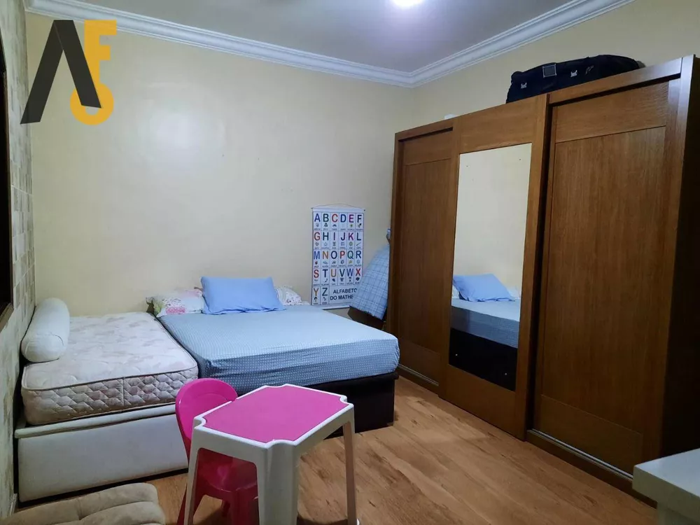 Casa, 3 quartos, 235 m² - Foto 4