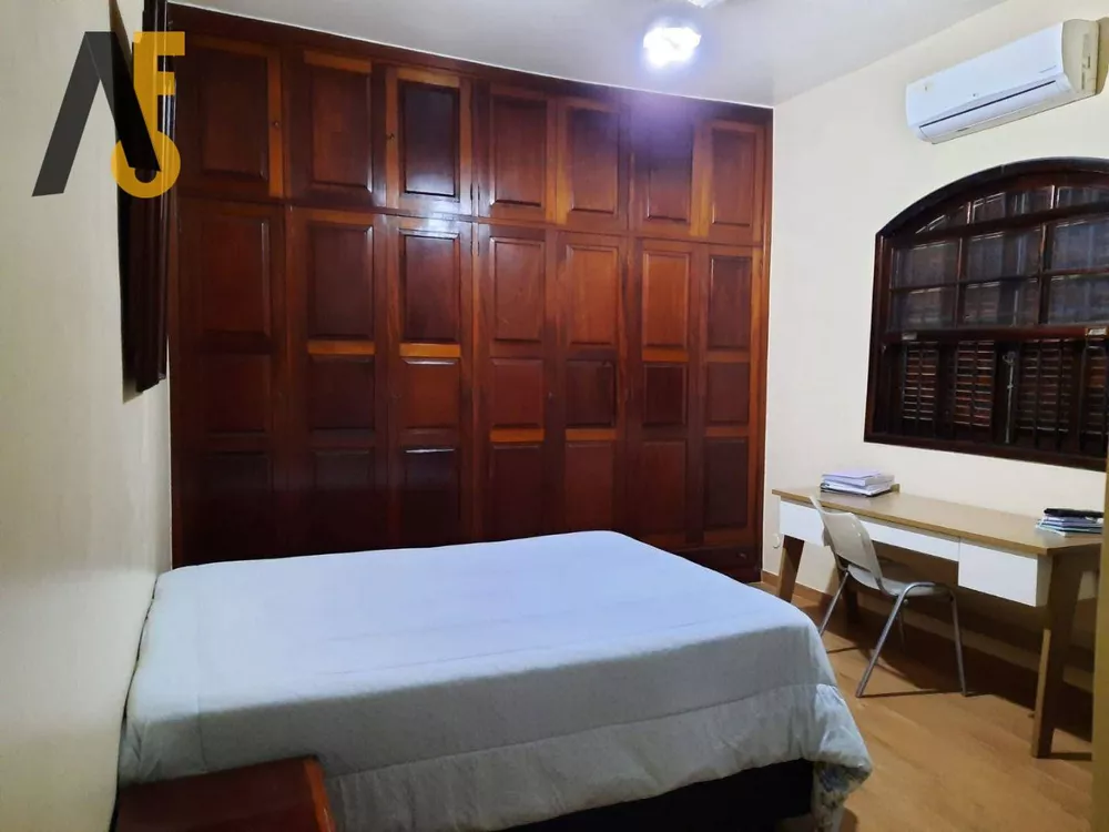 Casa, 3 quartos, 235 m² - Foto 14