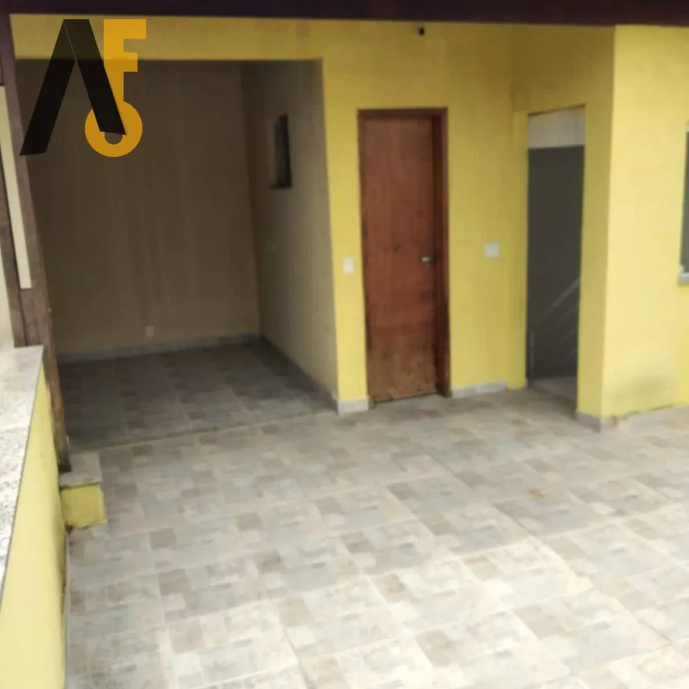 Casa à venda com 3 quartos, 105m² - Foto 2