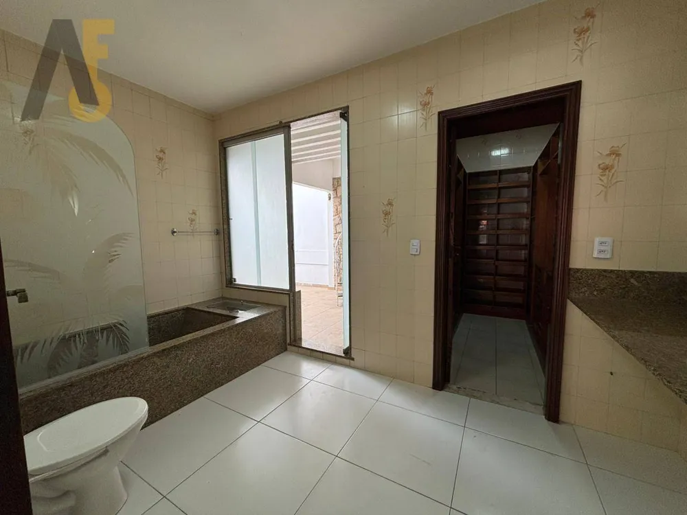 Casa, 3 quartos, 181 m² - Foto 1