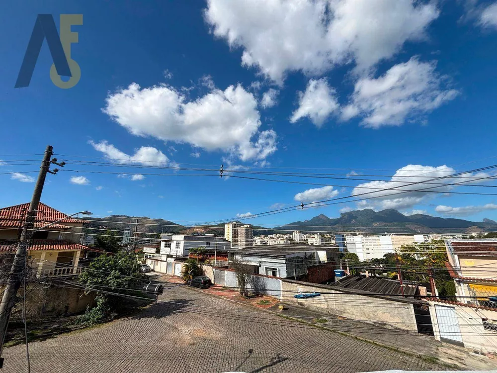 Casa, 4 quartos, 150 m² - Foto 1