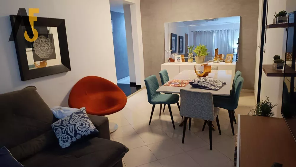 Apartamento à venda com 3 quartos, 76m² - Foto 1