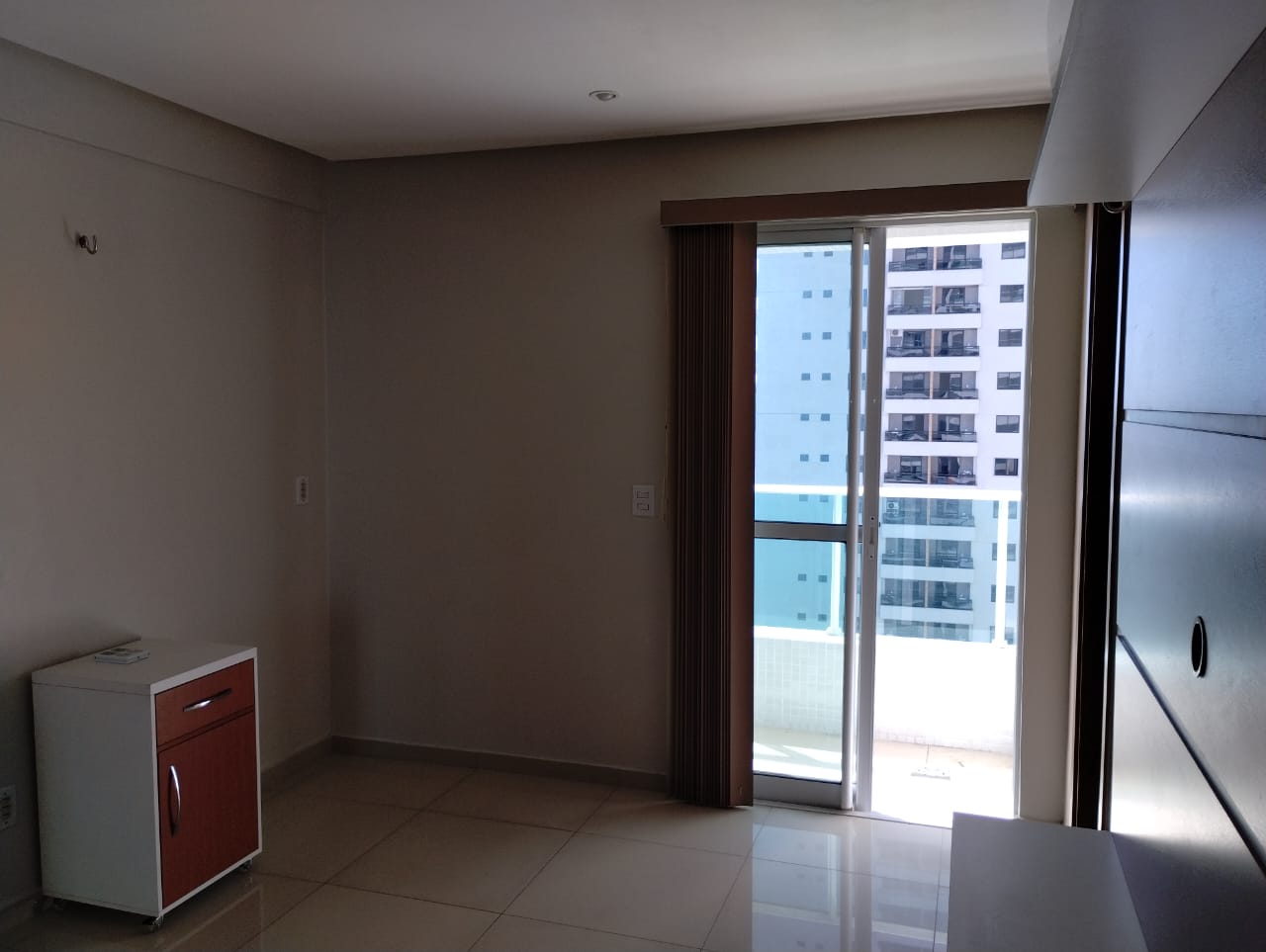 Apartamento à venda com 2 quartos, 74m² - Foto 3