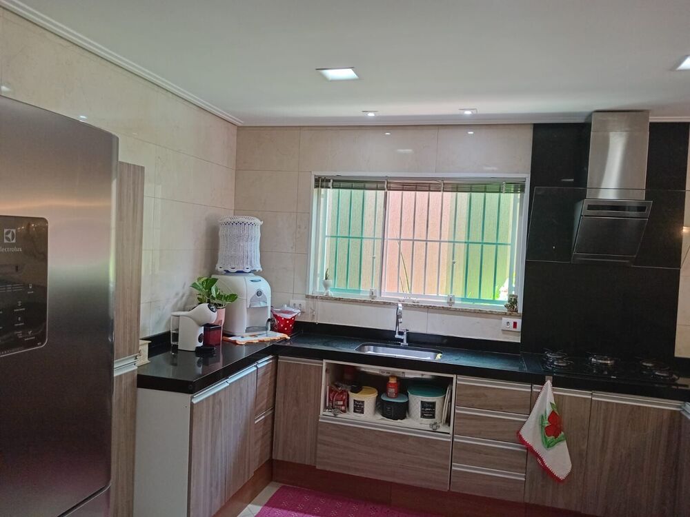 Casa à venda com 2 quartos, 182m² - Foto 10