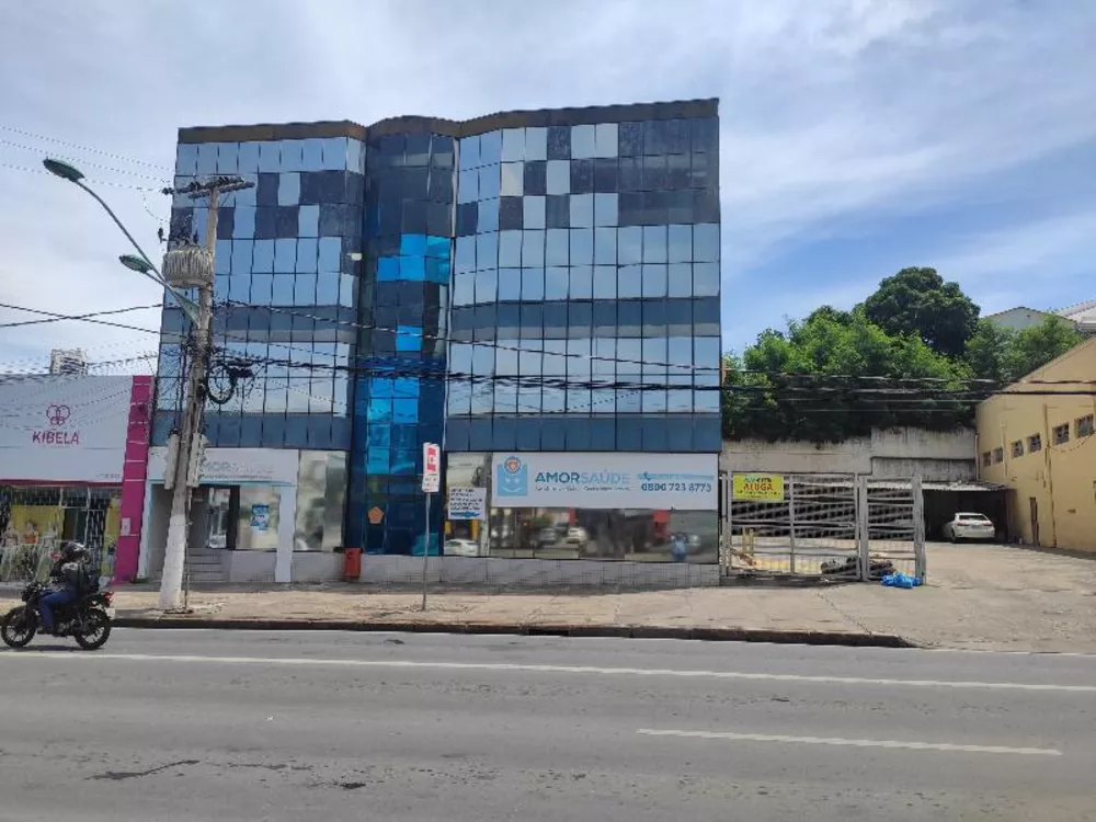 Prédio Inteiro para alugar com 18 quartos, 1138m² - Foto 1