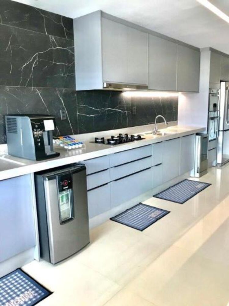 Apartamento à venda com 3 quartos, 226m² - Foto 11