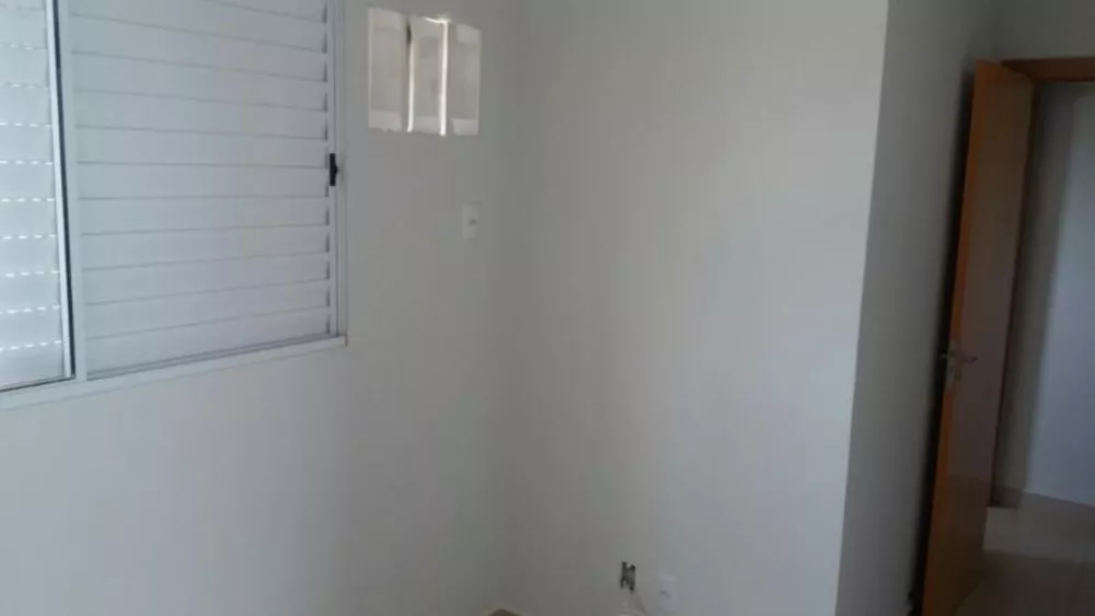 Apartamento à venda com 3 quartos, 74m² - Foto 4