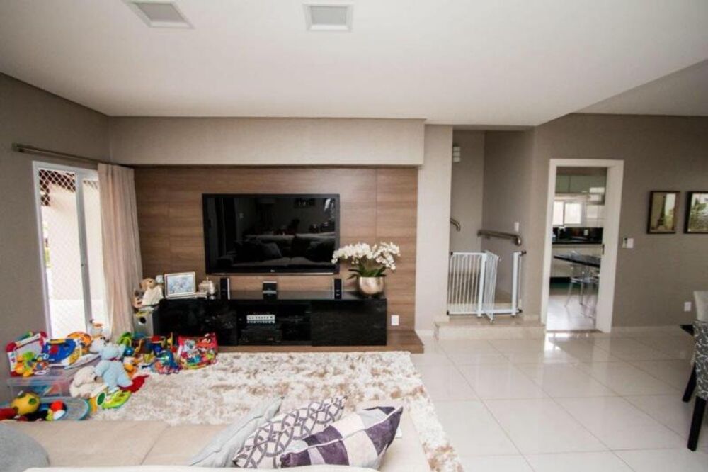 Casa, 3 quartos, 300 m² - Foto 1