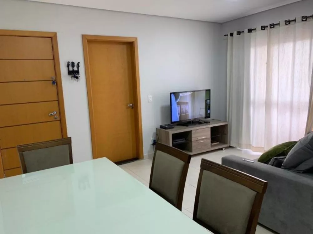 Apartamento à venda com 3 quartos, 76m² - Foto 3