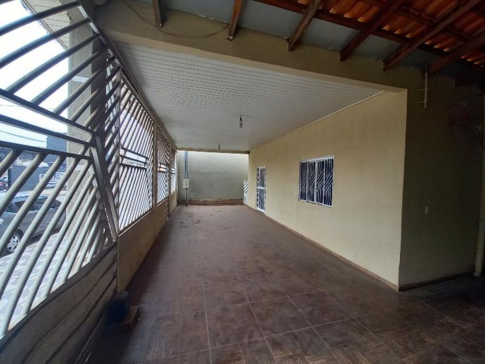 Casa para alugar com 3 quartos, 291m² - Foto 3