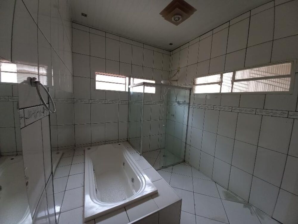 Casa para alugar com 3 quartos, 291m² - Foto 15