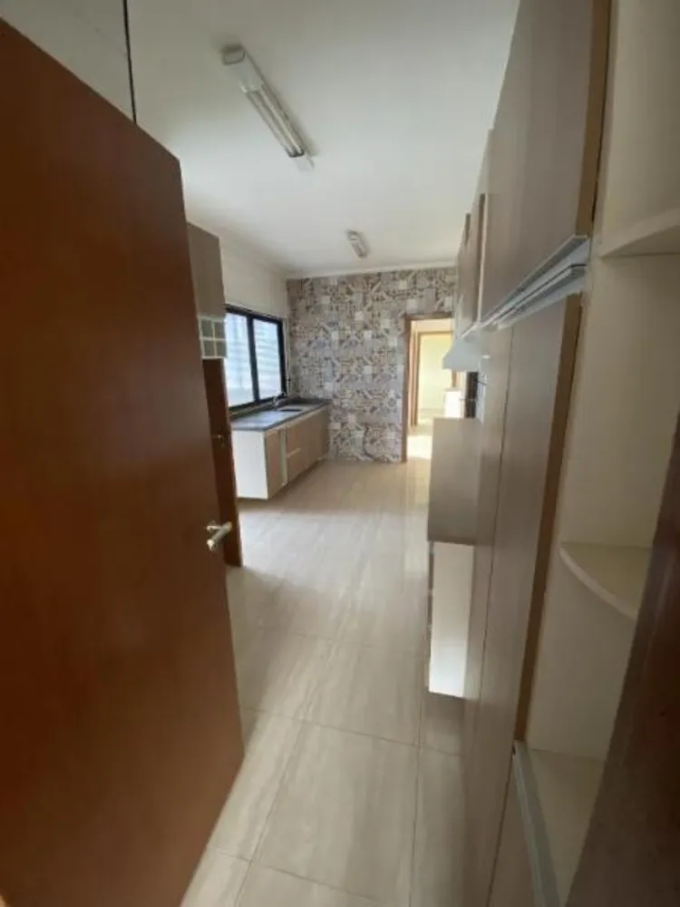 Apartamento, 3 quartos, 161 m² - Foto 1