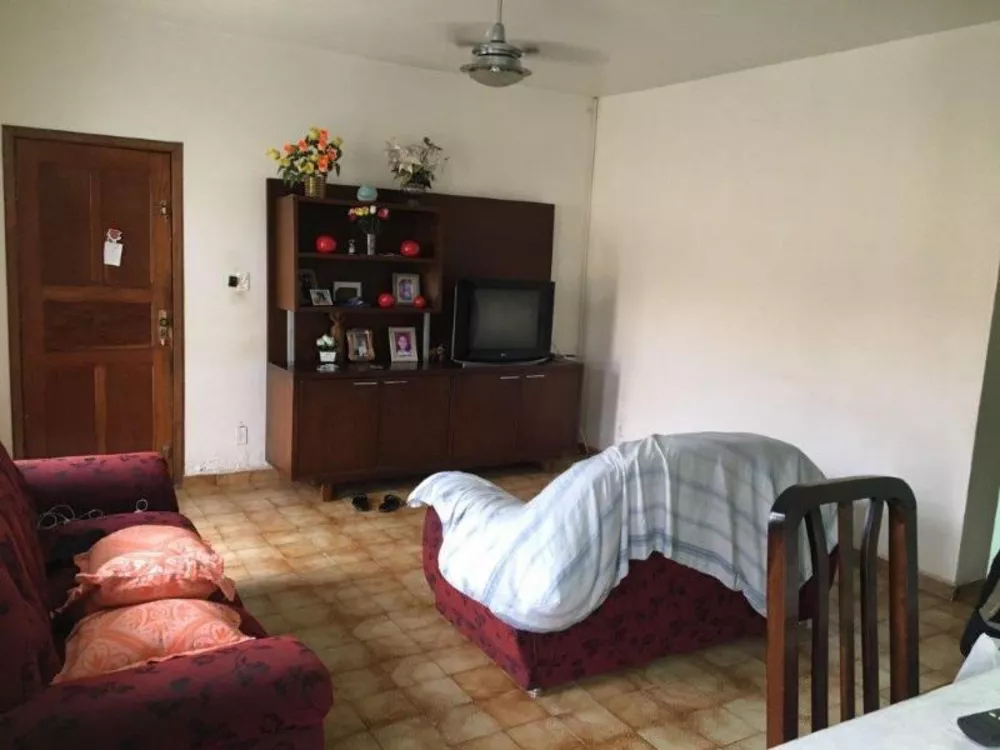 Casa à venda com 3 quartos, 380m² - Foto 4