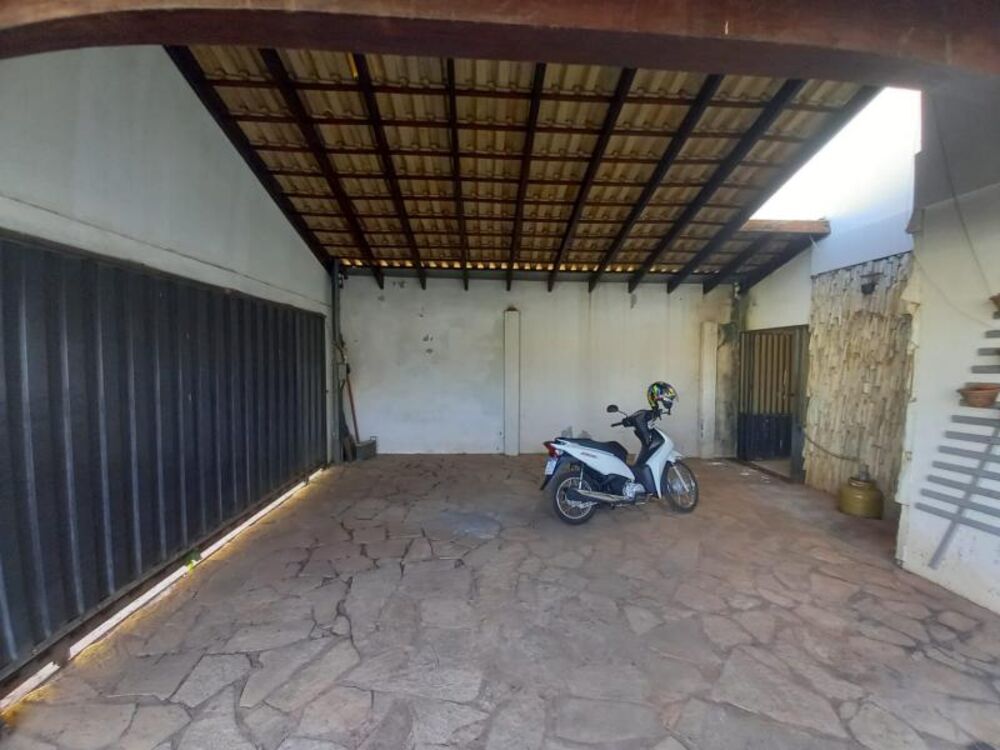 Casa, 3 quartos, 299 m² - Foto 1