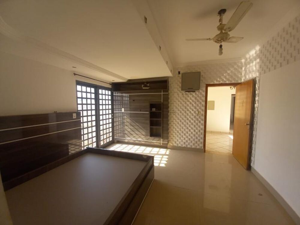 Casa, 3 quartos, 299 m² - Foto 14