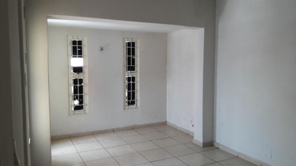 Prédio Inteiro para alugar com 5 quartos, 320m² - Foto 16