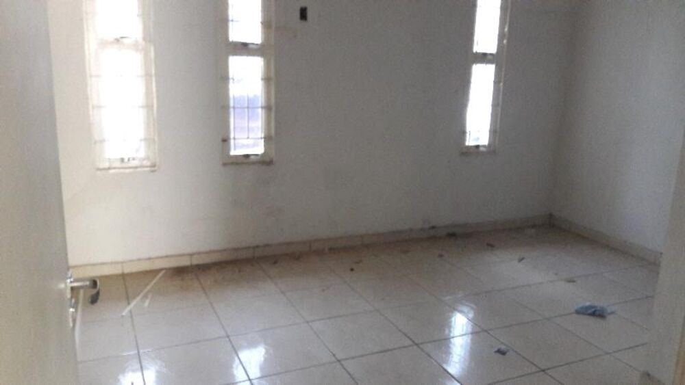 Prédio Inteiro para alugar com 5 quartos, 320m² - Foto 7