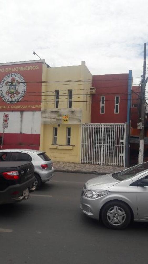 Prédio Inteiro para alugar com 5 quartos, 320m² - Foto 2