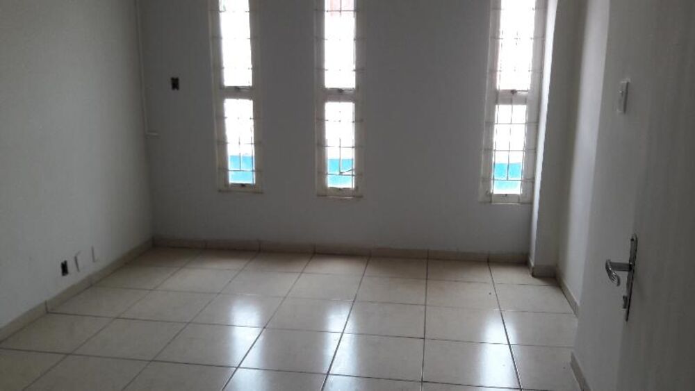 Prédio Inteiro para alugar com 5 quartos, 320m² - Foto 14