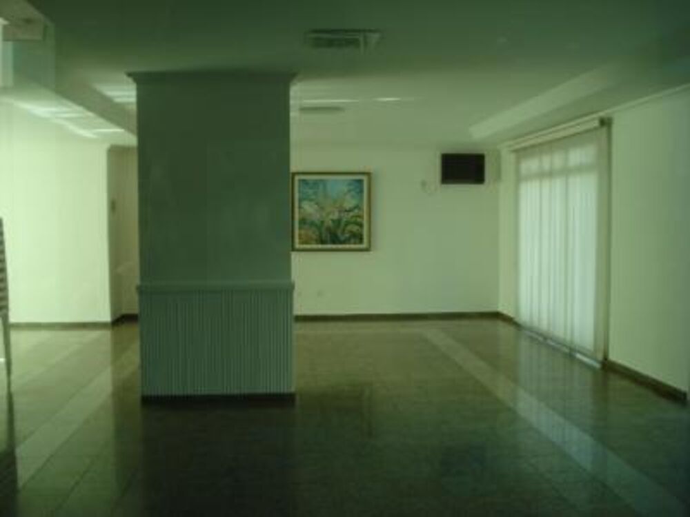 Apartamento à venda com 3 quartos, 240m² - Foto 5