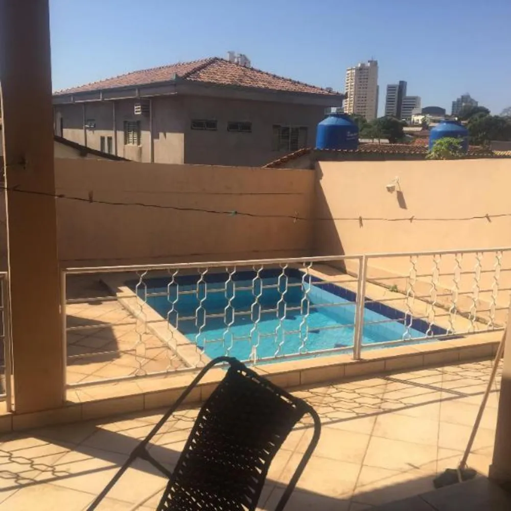 Casa, 5 quartos, 250 m² - Foto 1