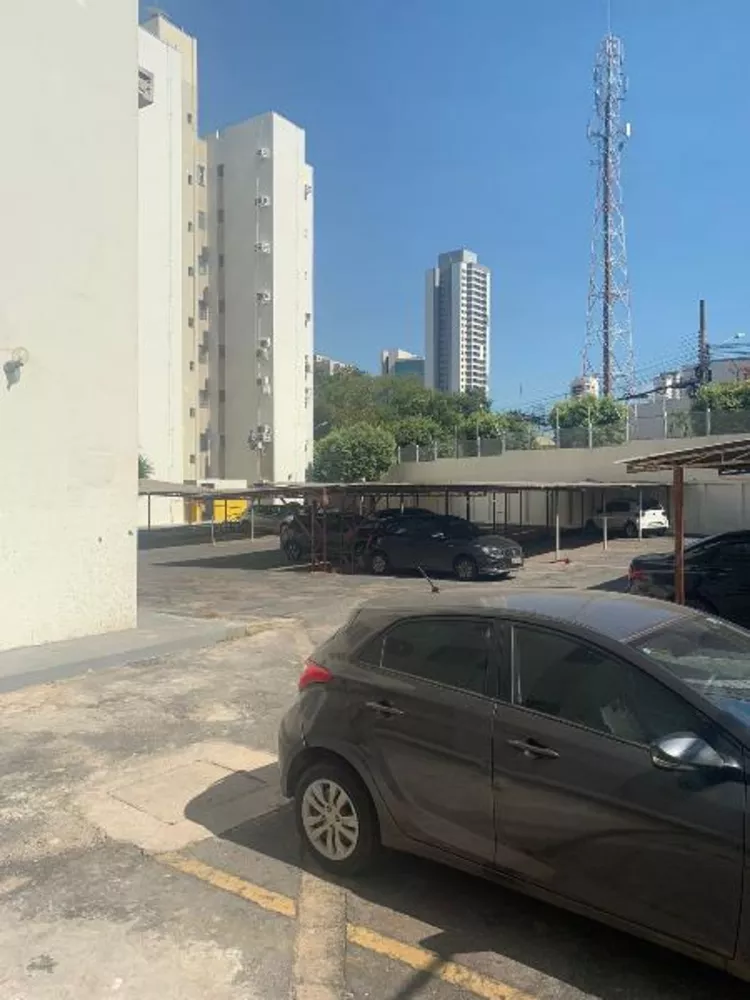 Apartamento à venda com 2 quartos, 65m² - Foto 2