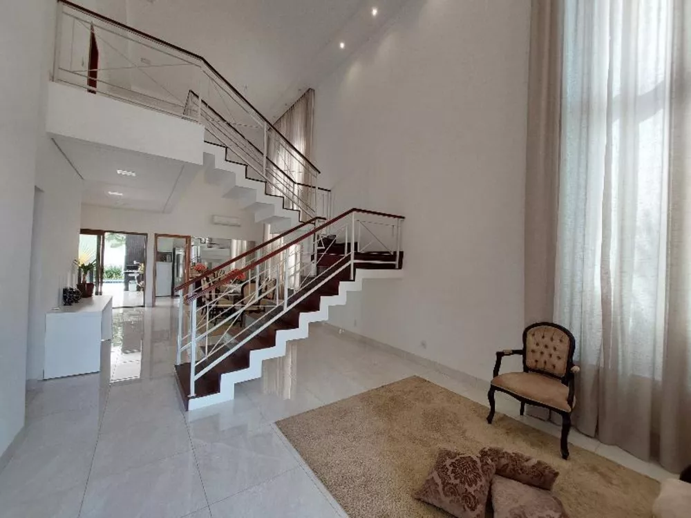 Casa à venda com 3 quartos, 313m² - Foto 3