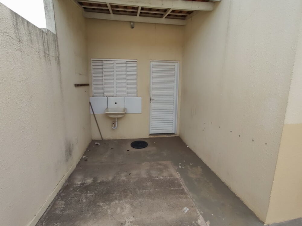 Casa à venda e aluguel com 3 quartos, 66m² - Foto 16