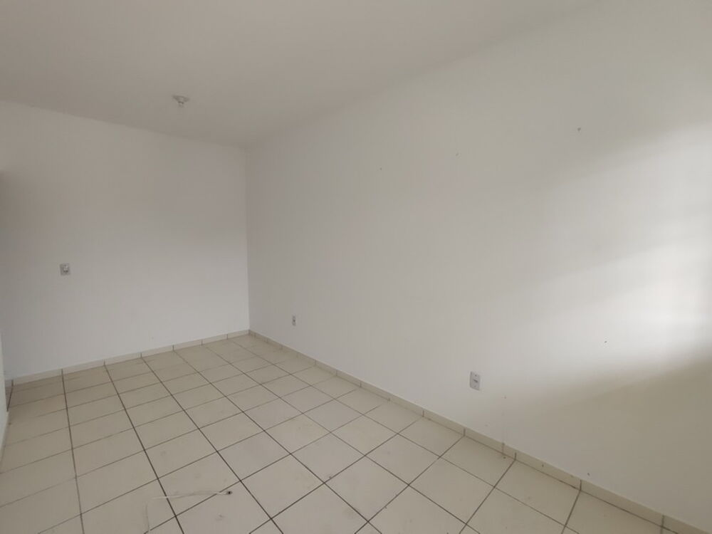 Casa à venda e aluguel com 3 quartos, 66m² - Foto 3