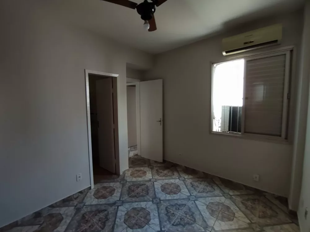 Apartamento para alugar com 3 quartos, 90m² - Foto 12