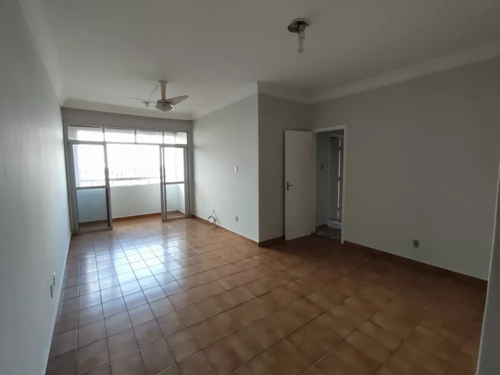 Apartamento para alugar com 3 quartos, 90m² - Foto 10